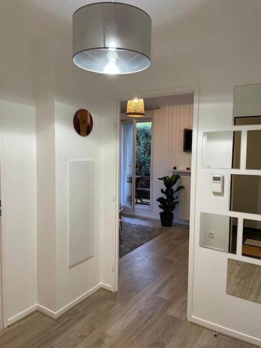 Studio 28 M2 & Jardin Privatif 20 M2 Montigny-le-Bretonneux Exteriör bild