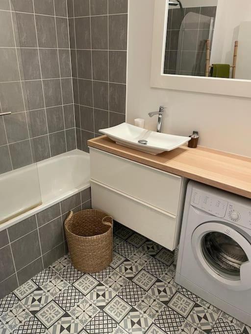 Studio 28 M2 & Jardin Privatif 20 M2 Montigny-le-Bretonneux Exteriör bild
