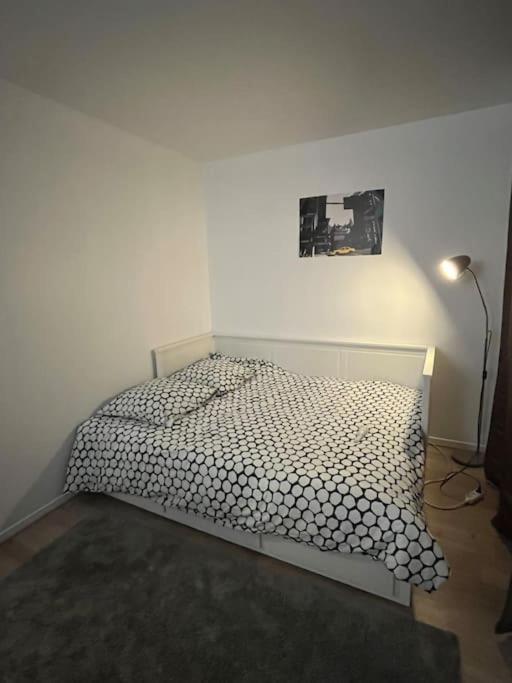 Studio 28 M2 & Jardin Privatif 20 M2 Montigny-le-Bretonneux Exteriör bild